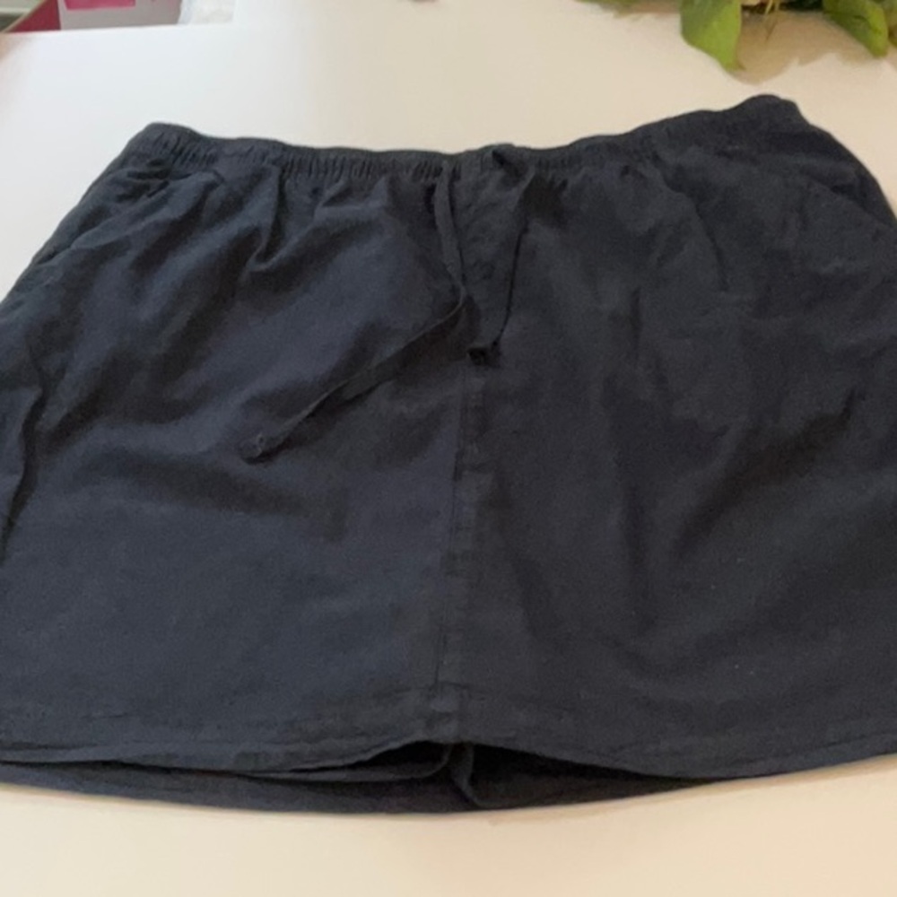 ERIKA SKORTS SIZE- XL